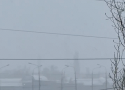 Сильнейший снегодождь обрушился на Волгоград на сутки 