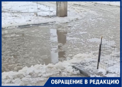 Бесплатный гигантский каток с леденящим бассейном появился на юге Волгограда – видео 