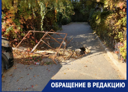  Волгоградец сам решил засыпать "ничейный" опасный провал на Комсомольской
