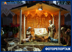 В Волгограде в католическое Рождество начался снегопад: фоторепортаж последней субботы 2021 года