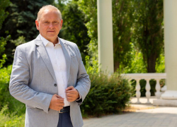 Мэр города-спутника Волгограда обогнал Владимира Путина