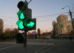 Камер все больше, а толку для дорог — ноль: волгоградский автомобилист высказался о наболевшем