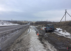 Под Урюпинском перевернулась «семёрка»: есть раненый