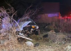 Двое 19-летних парней разбились насмерть в ночном ДТП с Mercedes в Волгограде