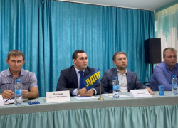 Волгоградское отделение ЛДПР обвинили в «поддавках» "Единой России"