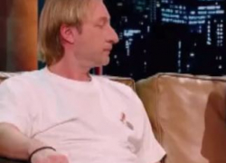 «Его стрижет сама Рудковская?»: хейтеры засмеяли прическу Евгения Плющенко