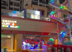 Дочь экс-мэра Волгограда получила шок от китайской детской площадки