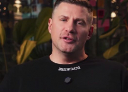 Волгоградский миллиардер заговорил стихами в свой день рождения