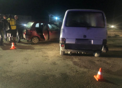 Из-за пенсионерки на фургоне в больницу попали пять человек, включая младенца