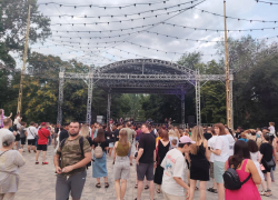 Легенду рока громко вспомнили в день смерти двумя параллельными концертами в Волгограде