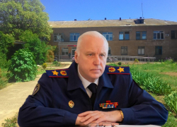 Коллектив волгоградской ЦРБ обвинил главбуха в травле и поборах