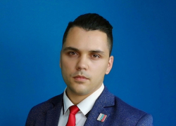 В Волгограде сотрудников штаба Навального оставили под арестом