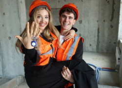 Аня Покров предложила Бабичу вступить в брак через "Госуслуги"