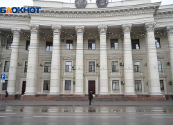 Назвавшийся Даней Милохиным  угрожает взорвать администрацию в Волгограде