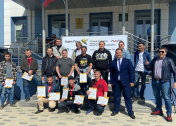 Лучший таксист Волгоградской области «плавает» в ПДД, но ездит быстрее всех