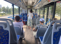 Внутри крайне комфортная температура: волгоградский депутат стал фанатом электробуса