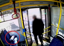 Партию марихуаны забыли в троллейбусе в Волгограде 
