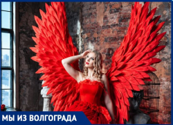 «Наклонился к уху и сказал: «У меня пистолет»: стюардесса о бонусах и сложностях работы в небе