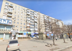 Возле магазинов нашли труп на юге Волгограда