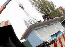 В Красноармейской районе снесли незаконную торговую точку