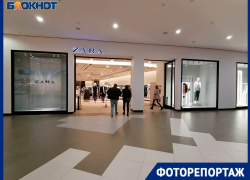 Последний день работы Zara, Bershka и других магазинов в Волгограде в объективе фотографа