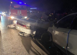 В реанимации спасают 8-летнего ребенка после ДТП в Волгограде, где погибли двое