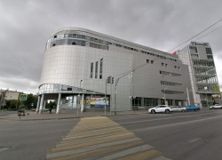 Волгоградский миллиардер похоронил купленный им торговый центр