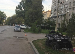 Квадроцикл без номеров перевернулся в центре Волгограда