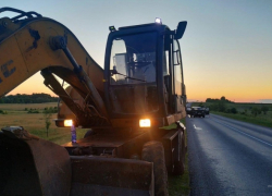 Врачи рассказали о состоянии выжившей чудом женщины в ДТП с экскаватором в Волгоградской области