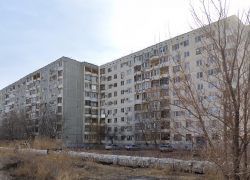 Тело молодой волгоградки нашли под окнами 9-этажки 