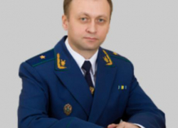 Контролирующий оперативно-розыскную деятельность силовиков прокурор  отмечает день рождения