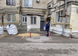 Юный узбек на глазах у отца разбился с 15-метровой крыши в центре Волгограда