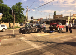 Утро четверга началось со страшной аварии в центре Волгограда