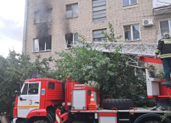 Один человек погиб и один пострадал во время пожара в центре Волгограда