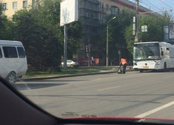 Молодая женщина пострадала при столкновении автобуса "Питеравто" и маршрутки в Волгограде