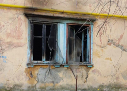 «Все сгорите до тла»: волгоградцы дежурят по ночам, чтобы спасти дом от повторного поджога