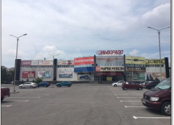 В Волгограде массово продают крупные торговые центры