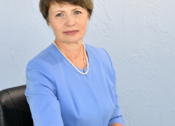 Попавшая в скандал с махинациями депутат  Волгоградской облдумы Распутина принята во фракцию "ЕР"