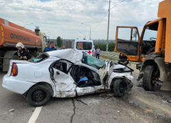 Стало известно о состоянии женщины-водителя, попавшей в ДТП с грузовиком в Волгограде, где погиб ее 6-летний ребенок