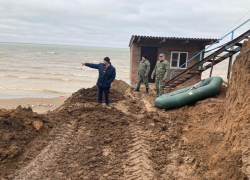 Искали школьника, а нашли тело пропавшего рыбака на берегу водохранилища в Волгоградской области