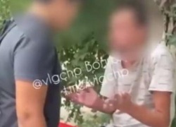 «Тебе ***** сломать?»: 14-летний избил прохожего на севере Волгограда — видео 