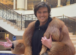 «Занижает вибрации»: Прохора Шаляпина осудили за натуральную шубу 