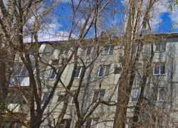 Не могут помыться и спасаются чайником: дом выживает без газа в Волгограде