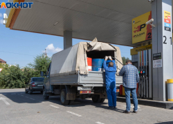 Два вида бензина подешевели в Волгограде