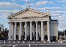 Авито опровергли торговлю поддельными театральными билетами