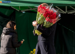  Названы самые популярные подарки к 8 марта в Волгограде