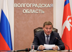 Волгоградский губернатор вводит новые меры борьбы с коронавирусом