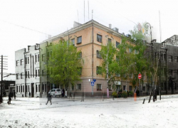 Тогда и сейчас: дом с поэтичным названием в Волгограде – «дом с лебедями»