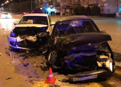 В Камышине в ДТП «четырнадцатой» и Volkswagen пострадали три человека