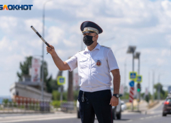 Судимого по пяти уголовным статьям выдала случайность на дороге в Волгограде